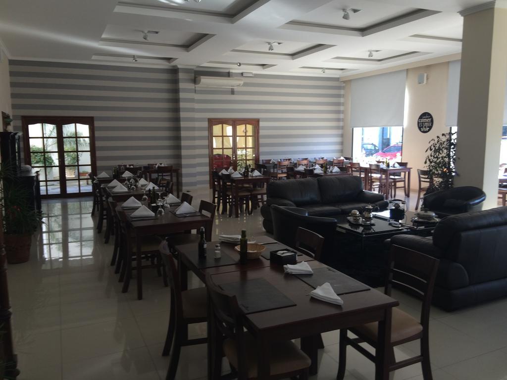 Hotel Maxim ترينيداد المظهر الخارجي الصورة